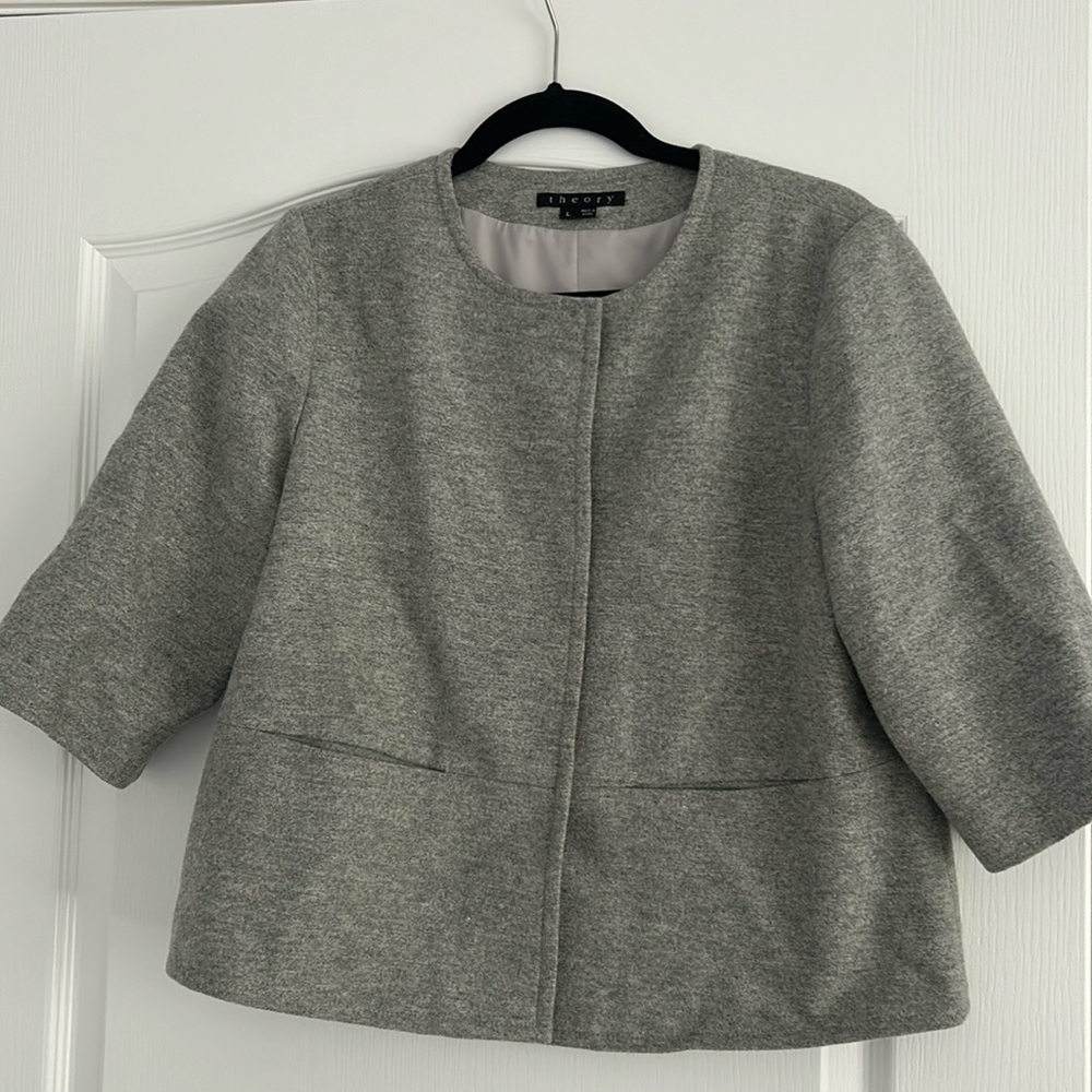 button up theory top